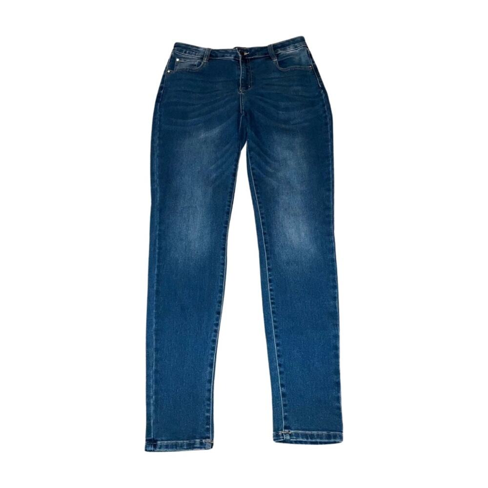 Fashion Nova Straight Leg Classic Blue Jeans Size 13